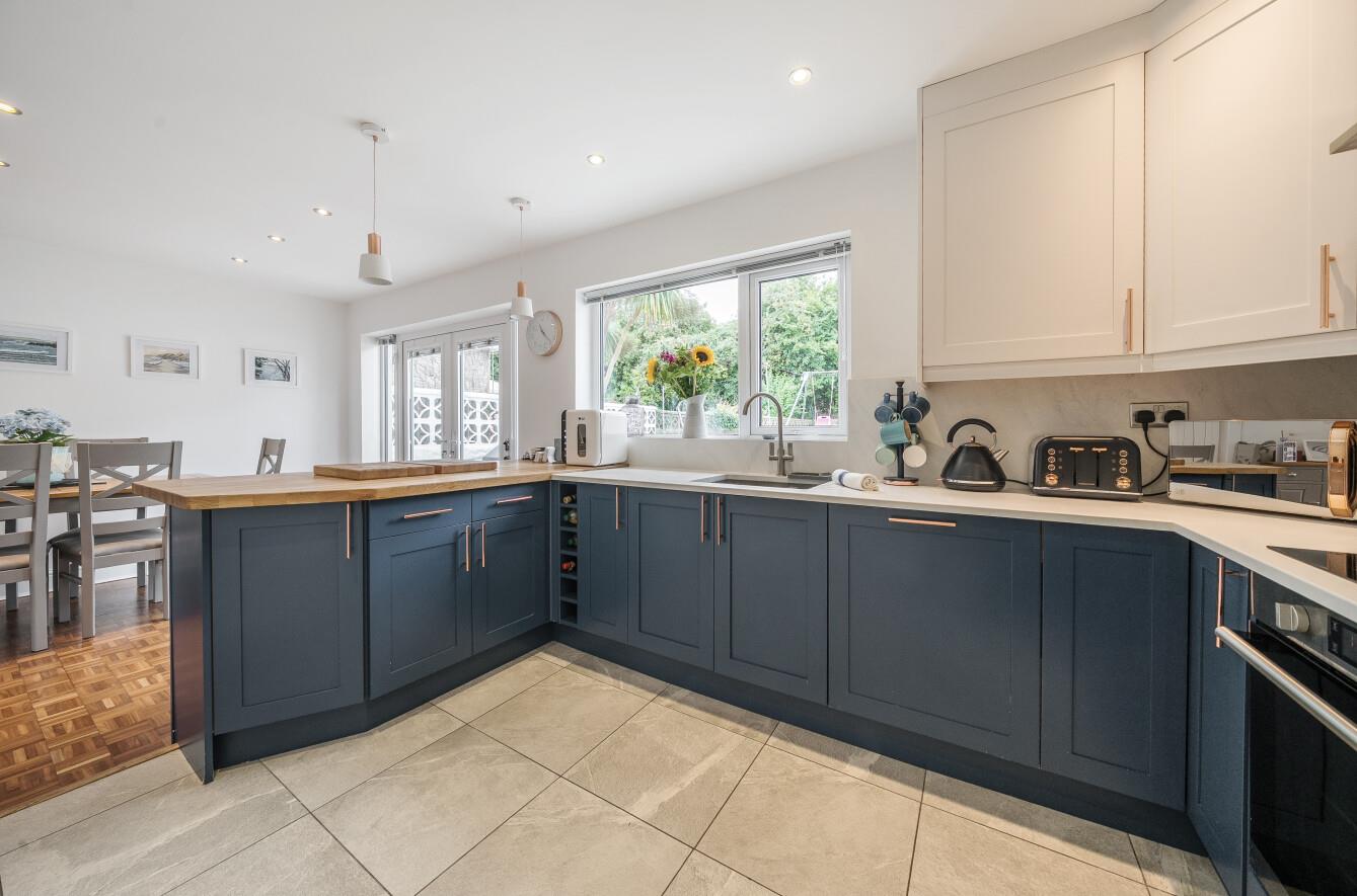 Pen Y Fro, Dunvant, Swansea, SA2 7TR